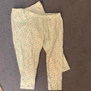 Excellent condition. Two pairs. Gap leggings. Both size 3 years.